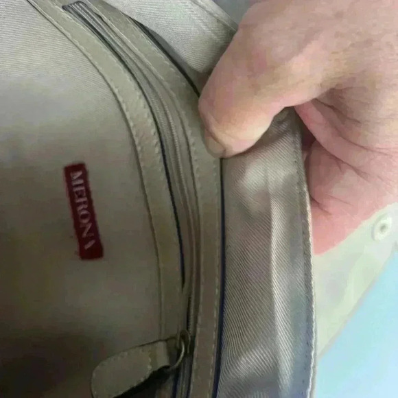 Crossbody Handbag in Beige - Picture 7 of 10